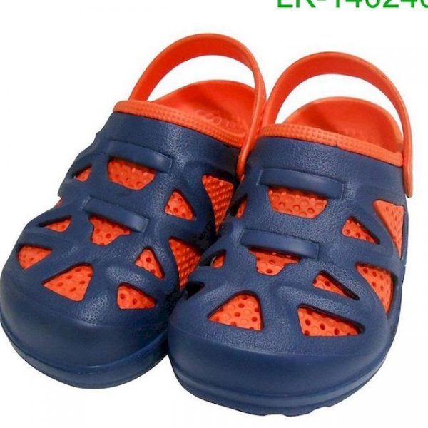 2016 new summer models hole Garden Clog shoes for children EVA beach sandals and slippers for child